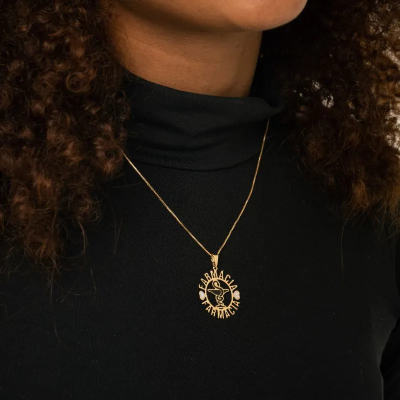 CORRENTE VENEZIANA COM MANDALA PROFISSÃO FARMACIA RESINADA E APLICAÇÃO DE RÓDIO BRANCO  - BANHADO A OURO 18K