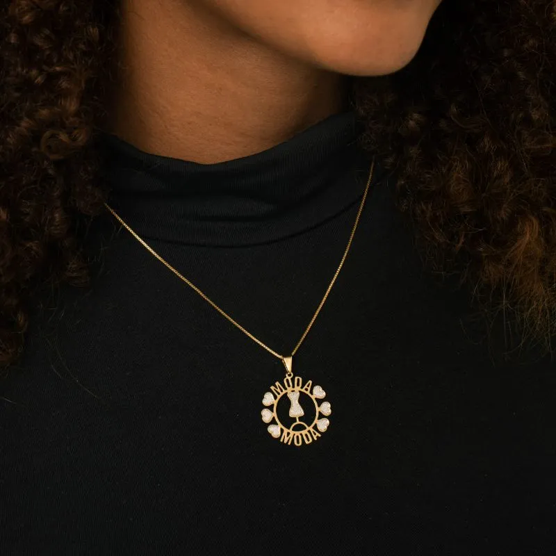 CORRENTE VENEZIANA COM MANDALA PROFISSÃO MODA COM APLICAÇÃO DE RÓDIO BRANCO  - BANHADO A OURO 18K