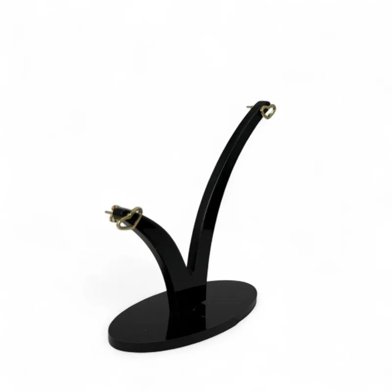 BRINCO PEQUENO CORAÇÃO TORTO VAZADO MÉDIO  - BANHADO A OURO 18K