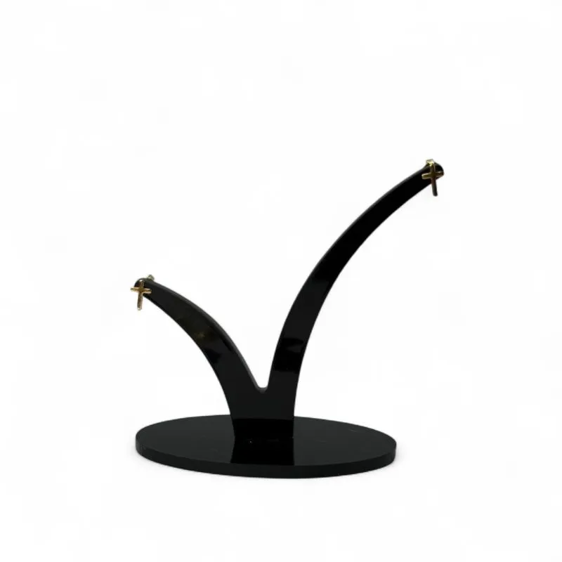 BRINCO PEQUENO CRUZ LISO - BANHADO A OURO 18K