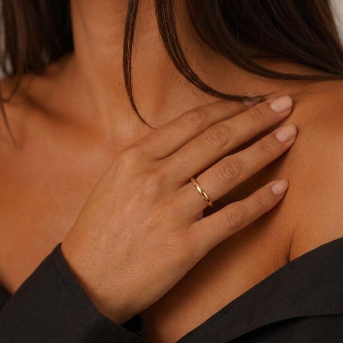 ALIANÇA TRADICIONAL REDONDA ANATÓMICA  2MM Nª18- BANHADO A OURO 18K