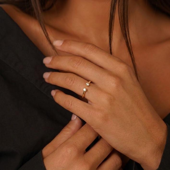 ANEL REGULAVEL PONTO DE LUZ + ARO COM PONTO DE LUZ LISO - BANHADO A OURO 18K