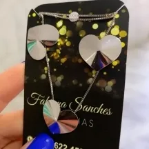 CONJUNTO LEÃO CRAVEJADO EM MICRO ZIRCÔNIA CRISTAL - BANHADO A PRATA 925