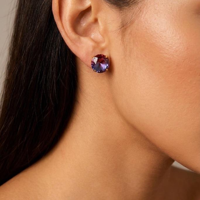 BRINCO PONTO DE LUZ REDONDO 6 GARRAS GRANDE HOLOGRÁFICO ROXO - BANHADO A PRATA 925