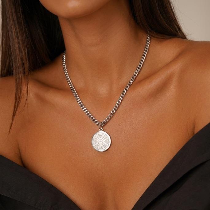 CORRENTE DIAMANTADA  40CM COM FECHO GAVETA E PINGENTE MEDALHA ORAÇÃO PAI NOSSO- BANHADO A RÓDIO BRANCO