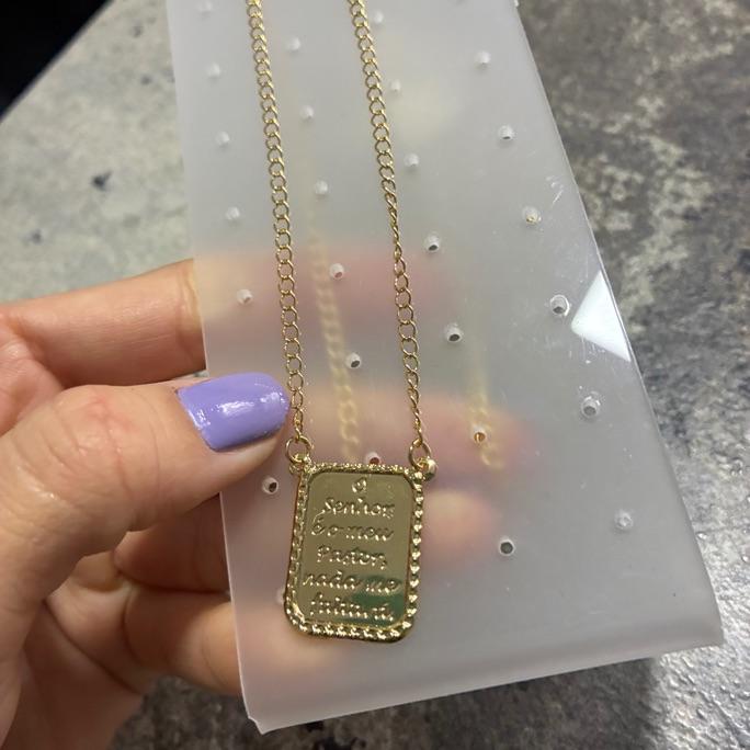 CORRENTE ESCAPULARIO GRUMET MEDALHA GRANDE O SENHOR É O MEU PASTOR  NADA ME FALTARA - BANHADO A OURO 18K