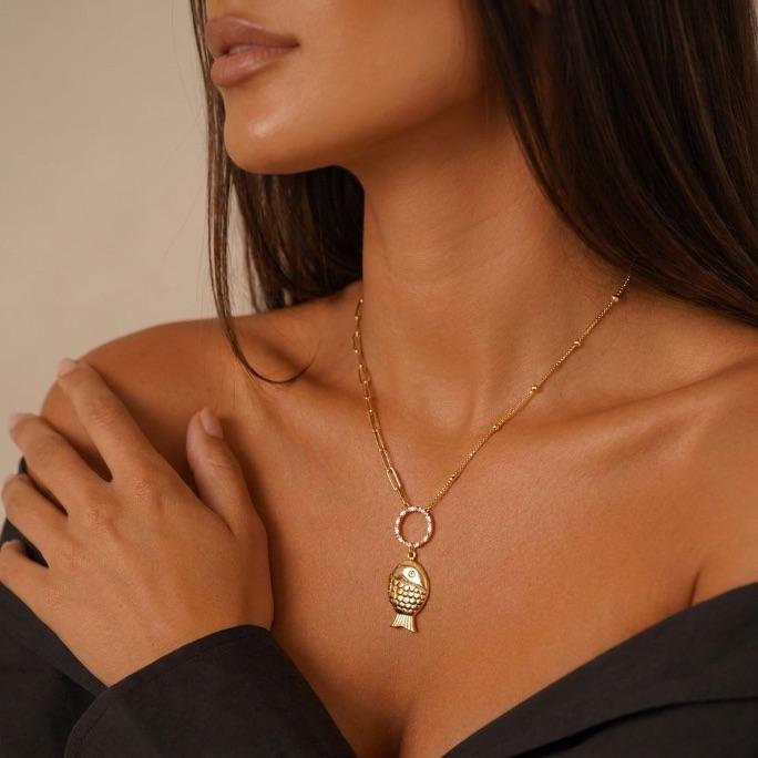 CORRENTE PEIXE COM ARO REDONDO NAVETE, CORRENTE MEIA CARTHIE E MEIA VENEZIANA COM BOLINHA  - BANHADO  A OURO 18K