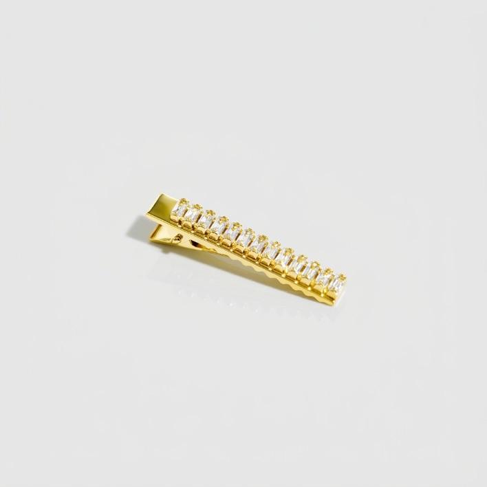 PRESILHA BICO DE PATO COM NAVETE CRISTAL - BANHADO A OURO 18K