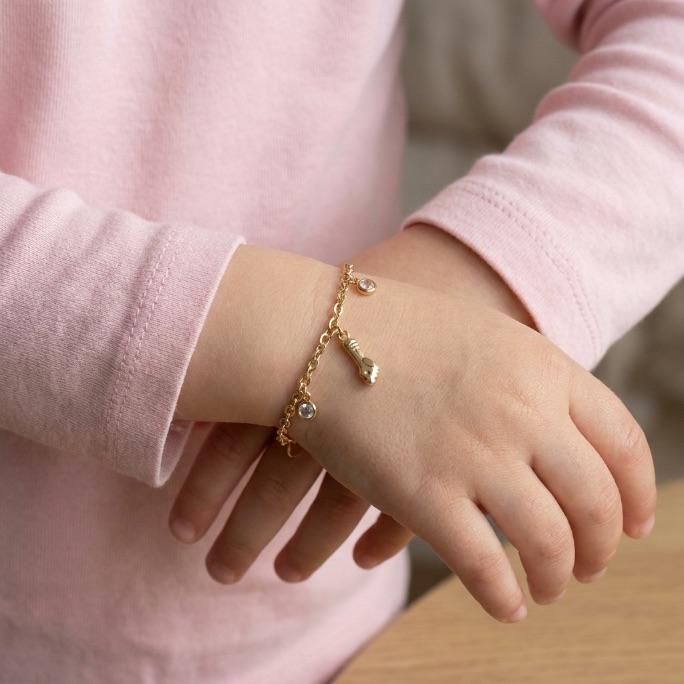 PULSEIRA INFANTIL ELO PORTUGUES FINO COM PENDURICALHO FIGA E  PONTO DE LUZ ZIRCÔNIA CRISTAL COM EXTENSOR - BANHADO A OURO 18K