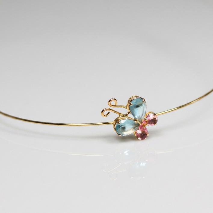 TIARA BORBOLETA AZUL E ROSE DE FERRO - BANHADO A OURO 18K