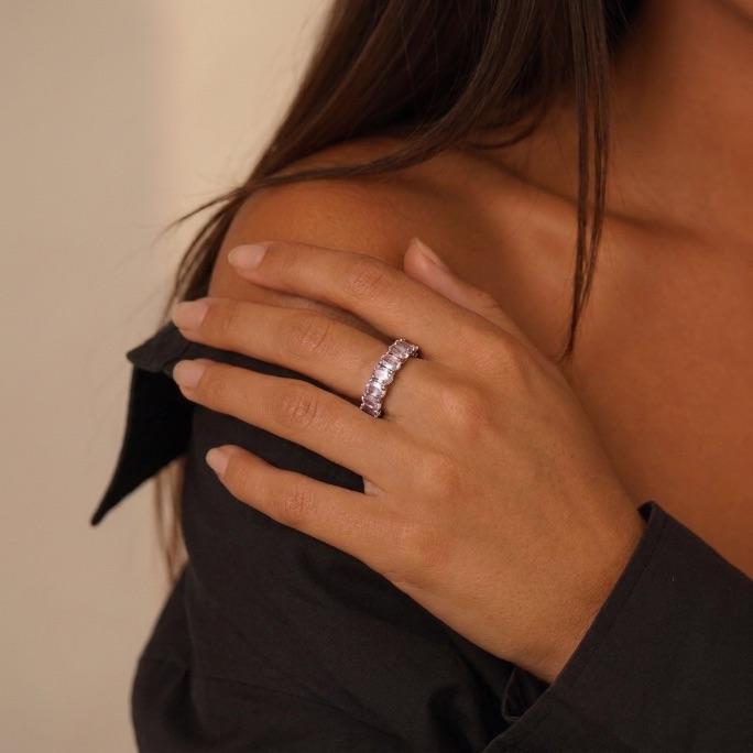 ANEL VOLTA TODA CRAVEJADA DE ZIRCONIA ROSE LEITOSA Nª15- BANHADO A RÓDIO BRANCO