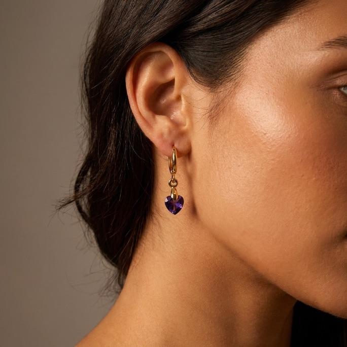 BRINCO ARGOLA DE CLICK COM PENDURICALHO CORAÇÃO ROXO - BANHADO A OURO 18K
