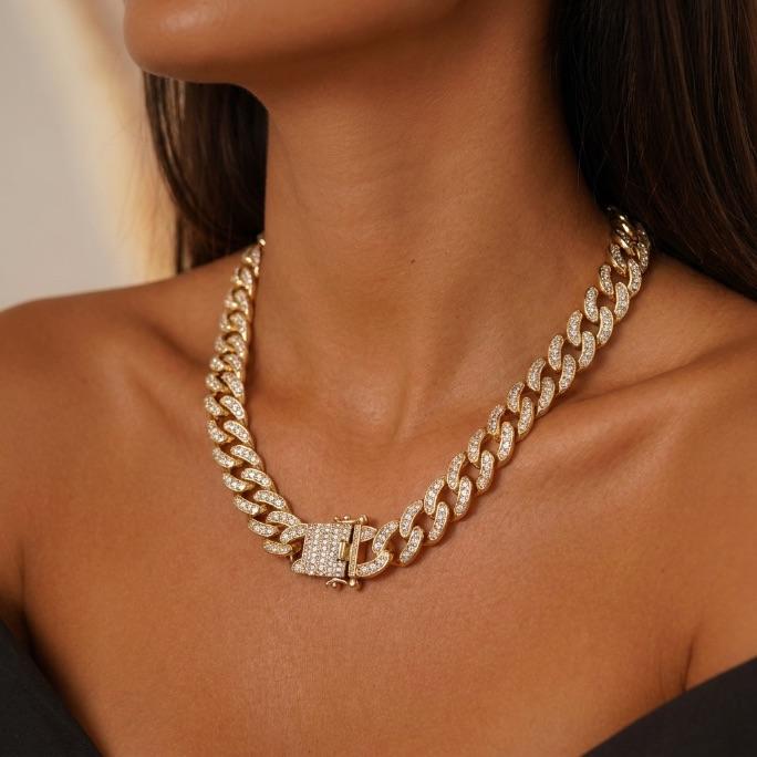CORRENTE GRUMET CRAVEJADA COM ZIRCONIA E NAVETE CRISTAL COM FECHO GAVETA - BANHADO A OURO 18K