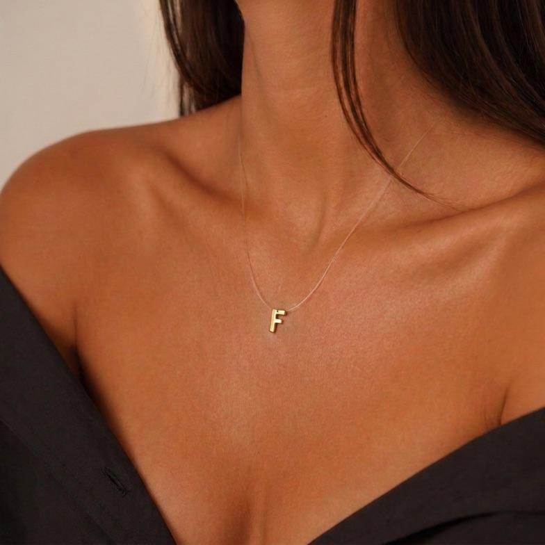 CORRENTE FIO DE SILICONE COM PINGENTE  INICIAL F SIMPLES  - BANHADO A OURO 18K