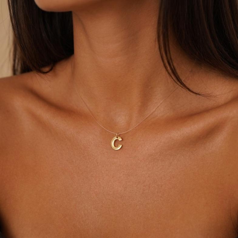 CORRENTE FIO DE SILICONE COM PINGENTE INICIAL G SIMPLES- BANHADO A OURO 18K