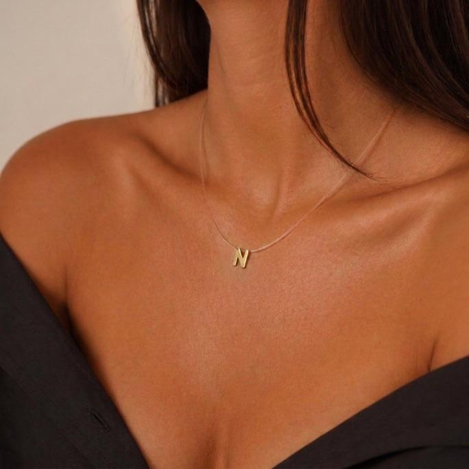 CORRENTE FIO DE SILICONE COM PINGENTE INICIAL N SIMPLES- BANHADO A OURO 18K