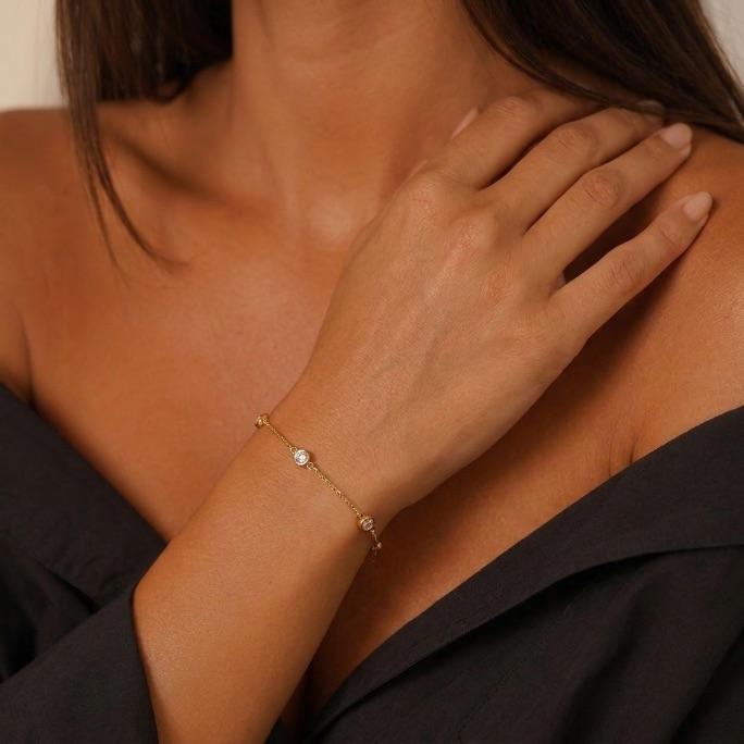 PULSEIRA VENEZIANA COM  PONTO DE LUZ CRISTAL - BANHADO A OURO 18K