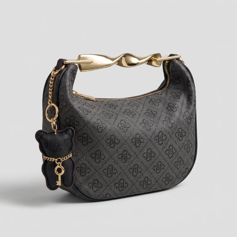 BOLSA PRETO COM ALÇA METAL   MONOGRAMA  + ALÇA REMOVÍVEL E CHAVEIRO URSO CHENSON