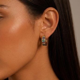 BRINCO ARGOLA MÉDIA COM FILEIRA DUPLA ZIRCONIA COLORIDA - BANHADO A OURO 18K