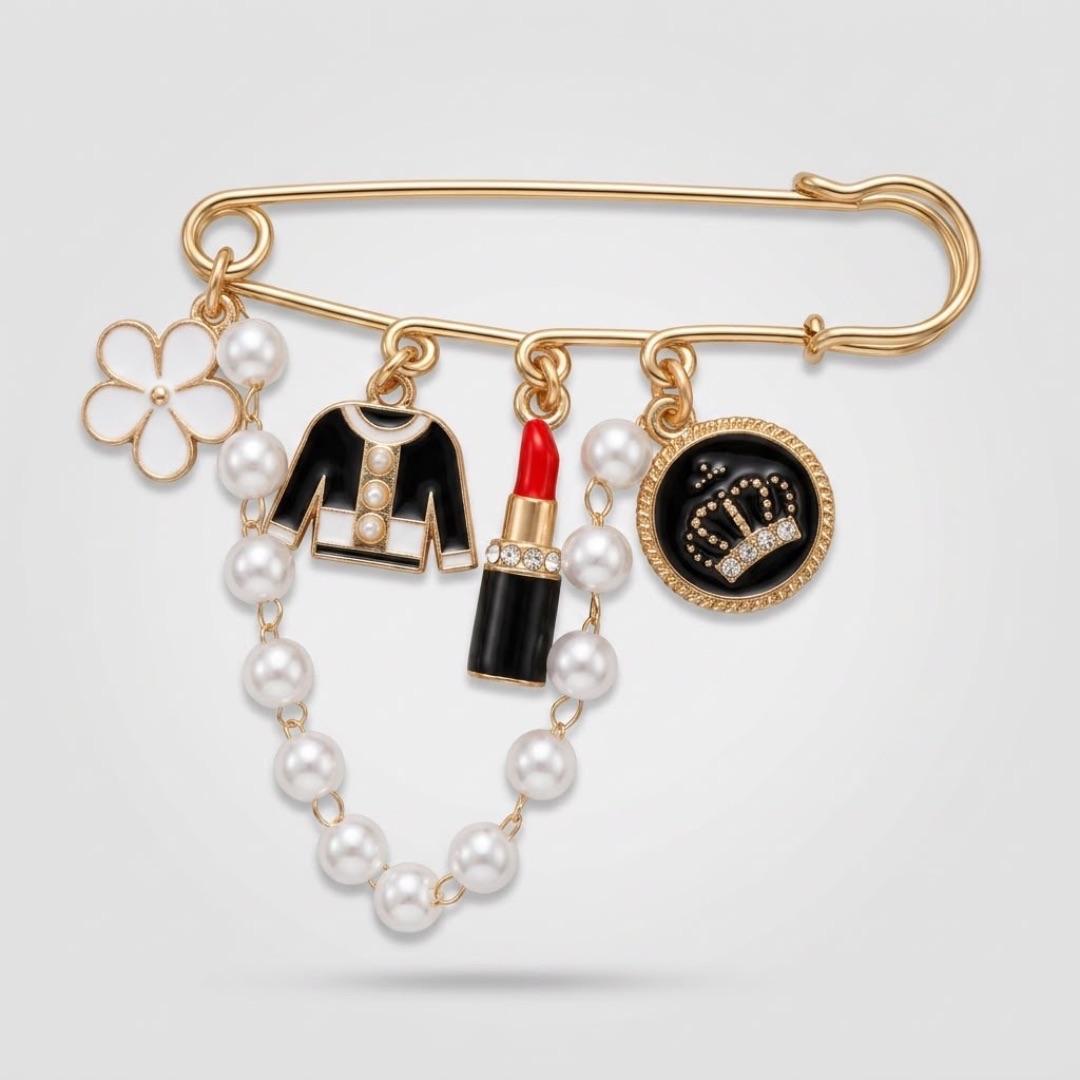 BROCHE FASHION ALFINETE COM PINGENTES FLOR BATOM CASACO COROA E PÉROLA  RESINADO  - COR OURO