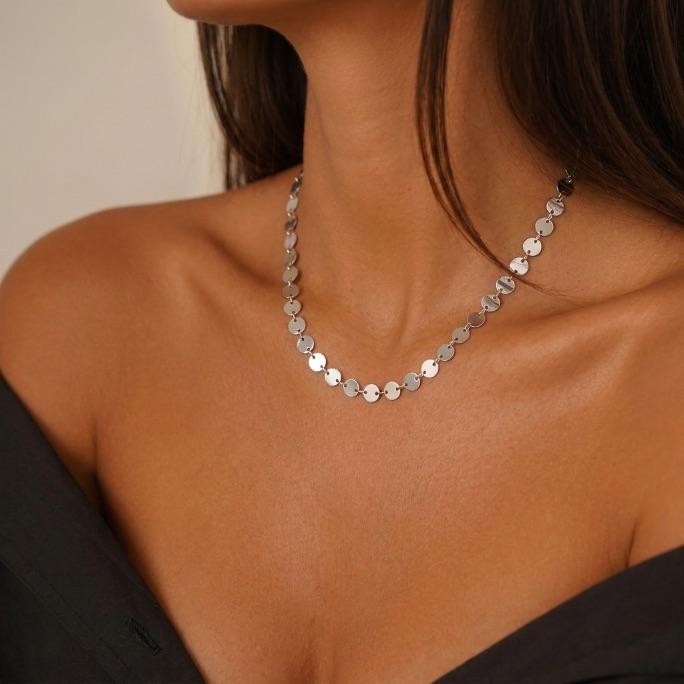 CHOKER CORRENTE MEDALHAS COM EXTENSOR - BANHADO A RÓDIO BRANCO