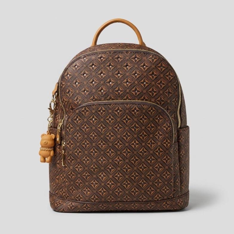MOCHILA MARROM/CARAMELO COM BRILHO  MONOGRAMA  +  CHAVEIRO USO CHENSON