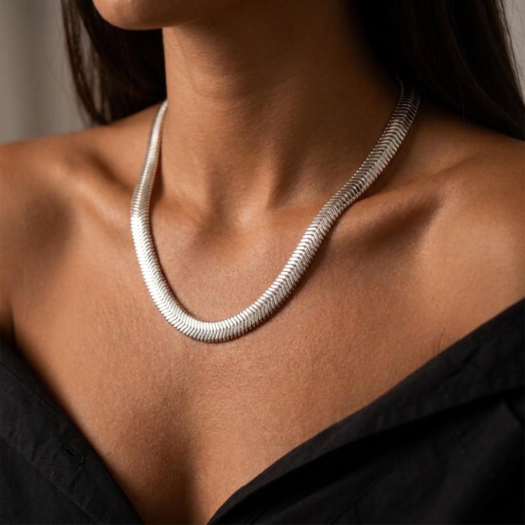 CHOKER LAMINADO LACRAIA GROSSO COM EXTENSOR   - BANHADO A PRATA 925