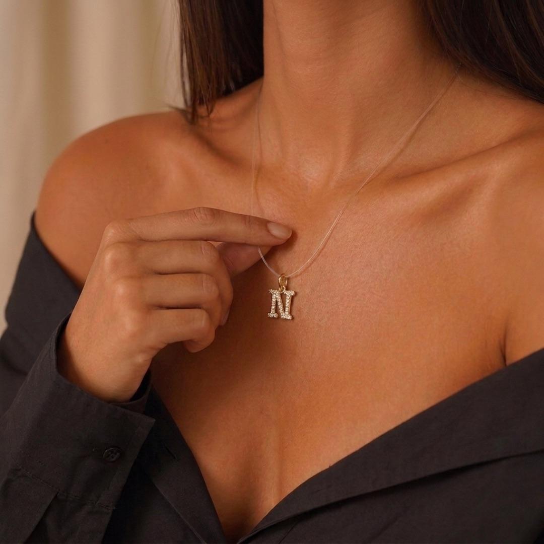 CORRENTE FIO DE SILICONE COM PINGENTE INICIAL N CRAVEJADA - BANHADO A OURO 18K